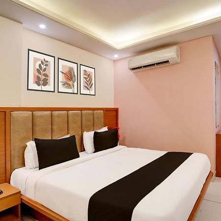 Hotel Super Townhouse Airport Road Delhi Nueva Delhi Exterior foto