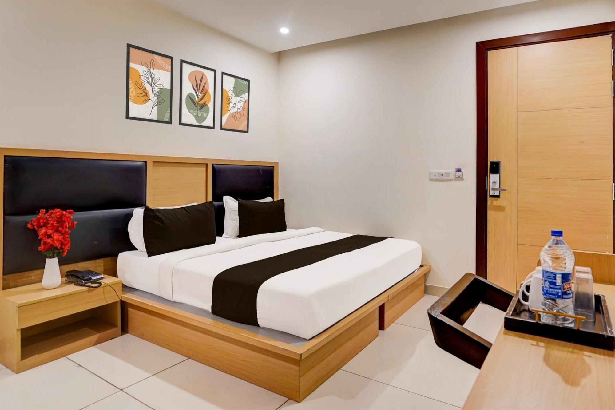Hotel Super Townhouse Airport Road Delhi Nueva Delhi Exterior foto