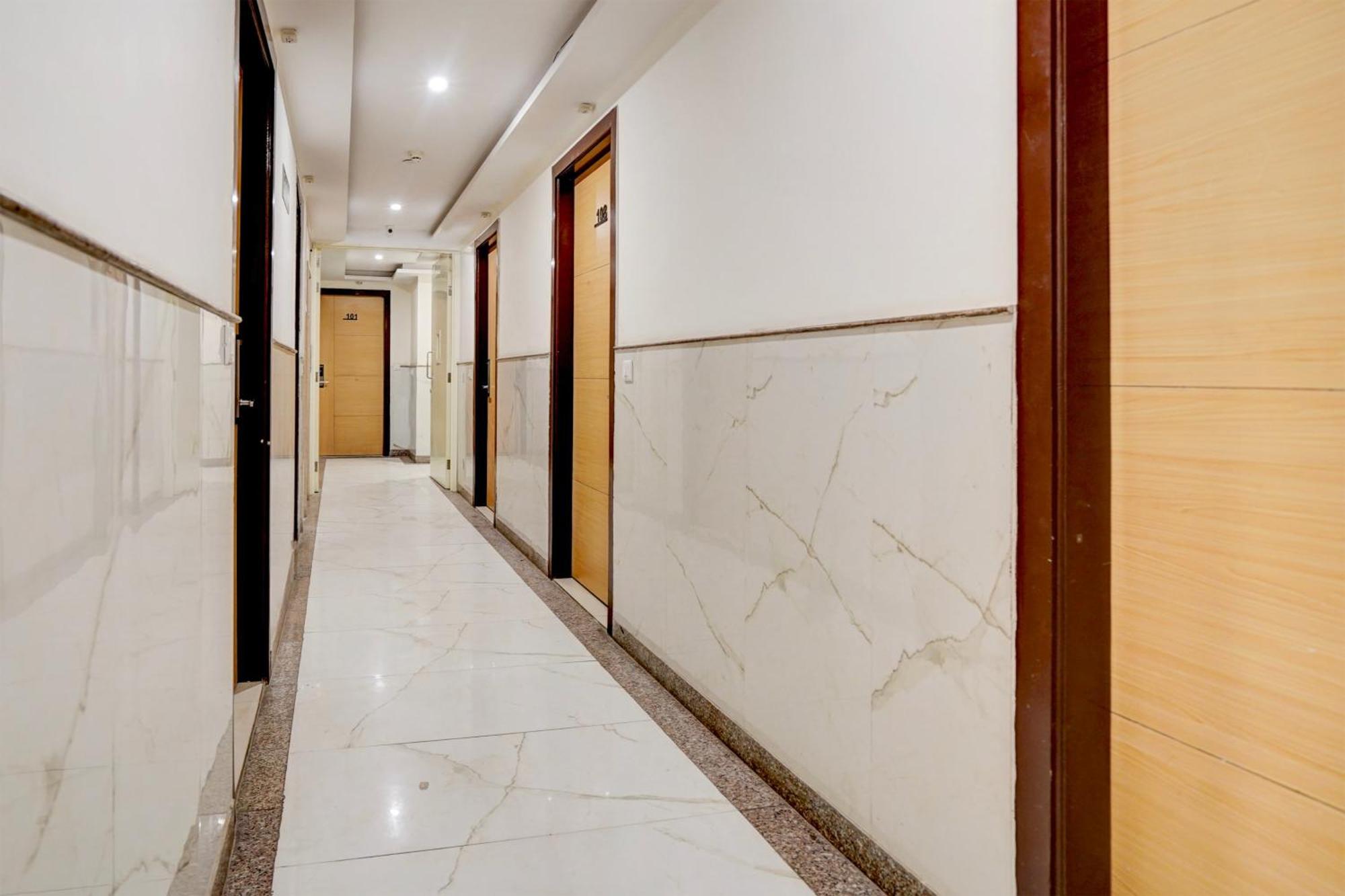 Hotel Super Townhouse Airport Road Delhi Nueva Delhi Exterior foto