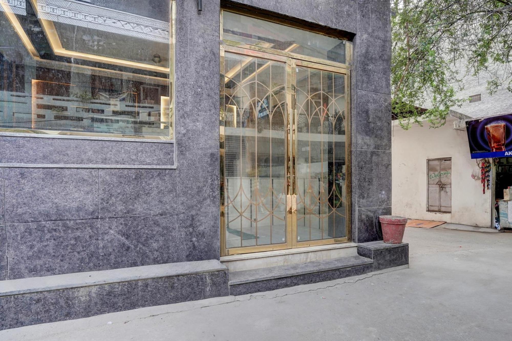 Hotel Super Townhouse Airport Road Delhi Nueva Delhi Exterior foto